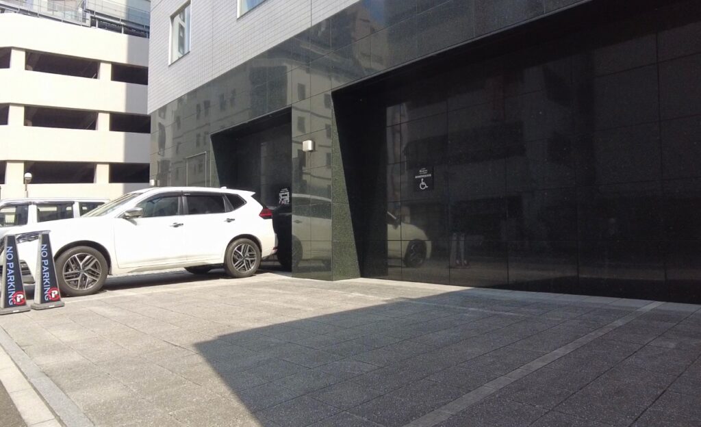 身障者用駐車場