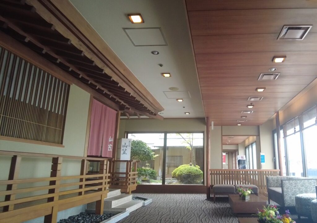 山笠入口の段差