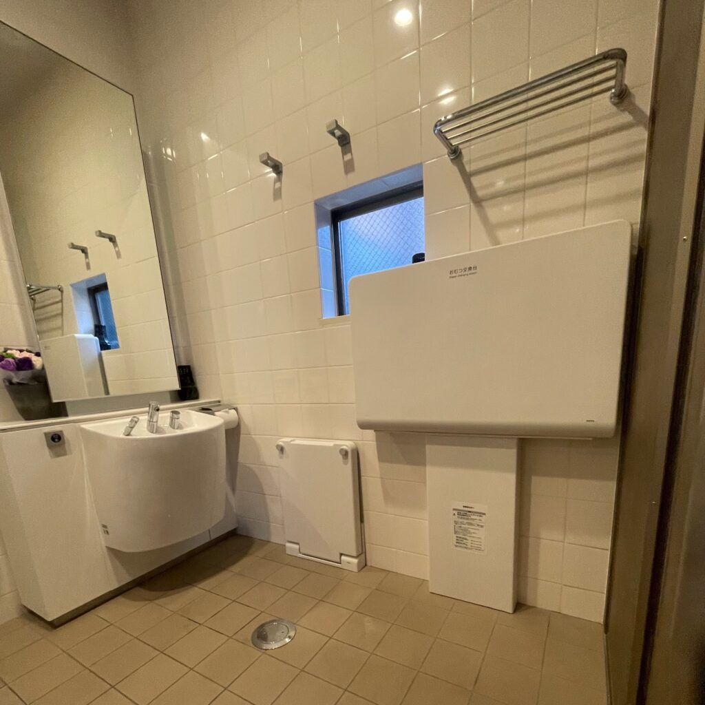 多目的トイレ写真２