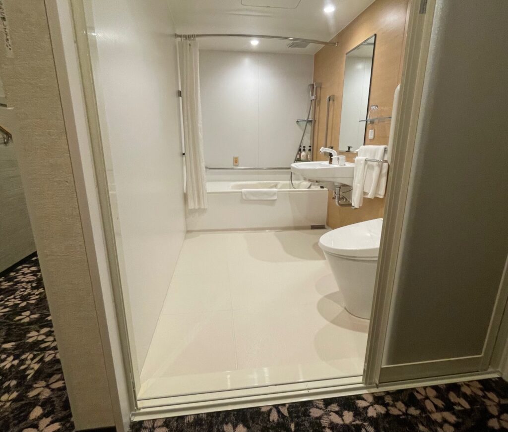 バスルーム全体写真