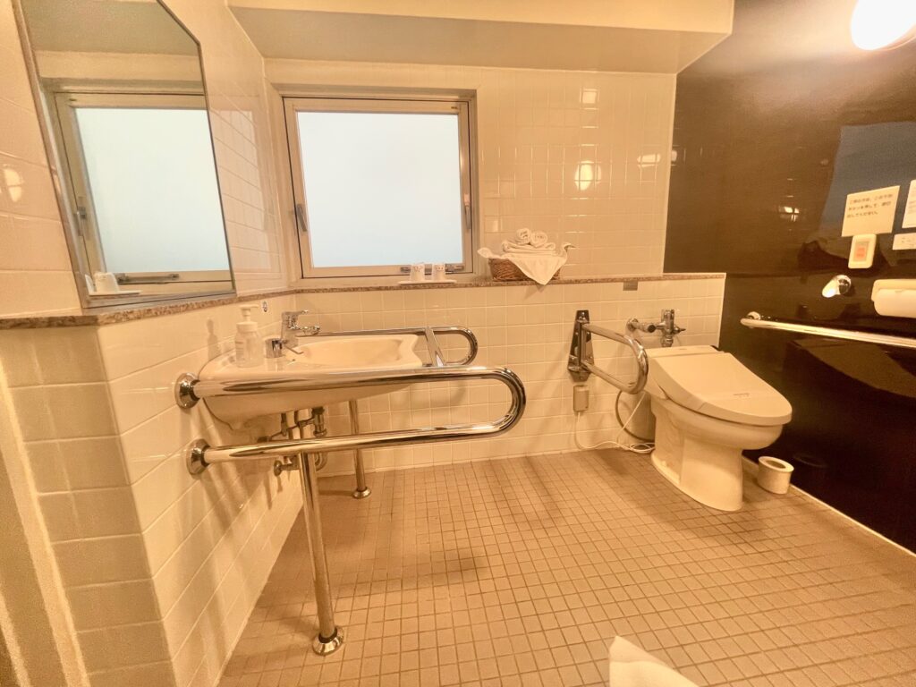 トイレ、手洗い場写真