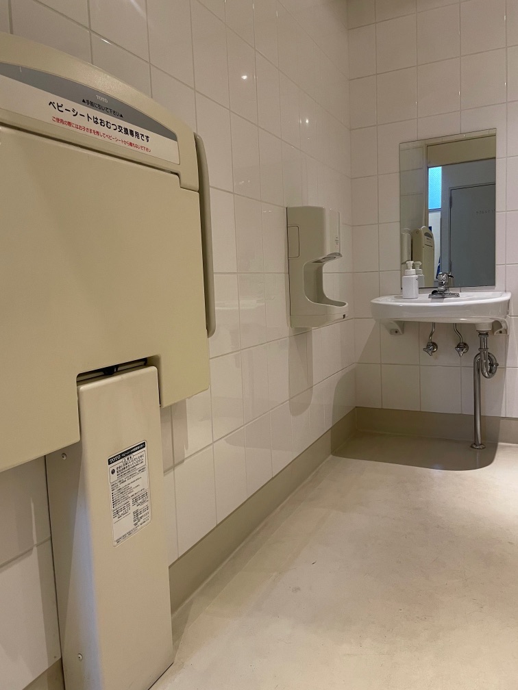 多機能トイレ写真②