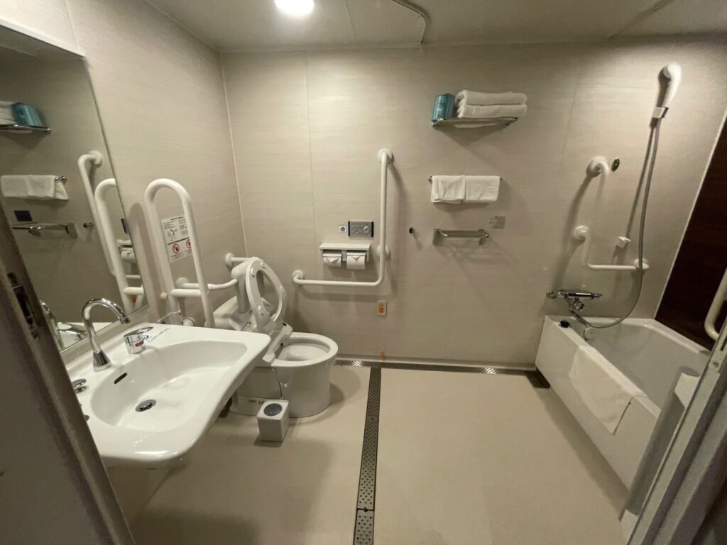 バスルーム全体写真