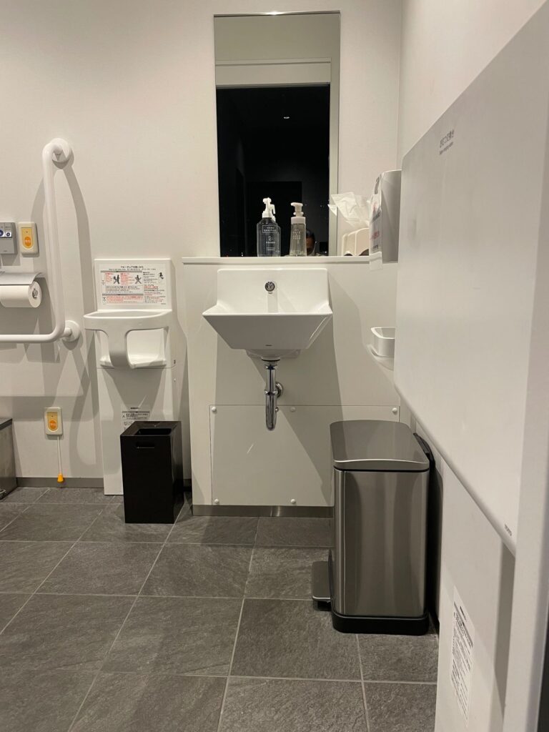 多機能トイレ写真2