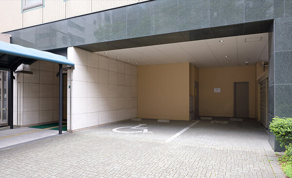身障者用駐車場