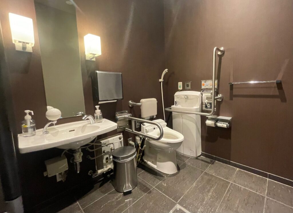 多機能トイレ内