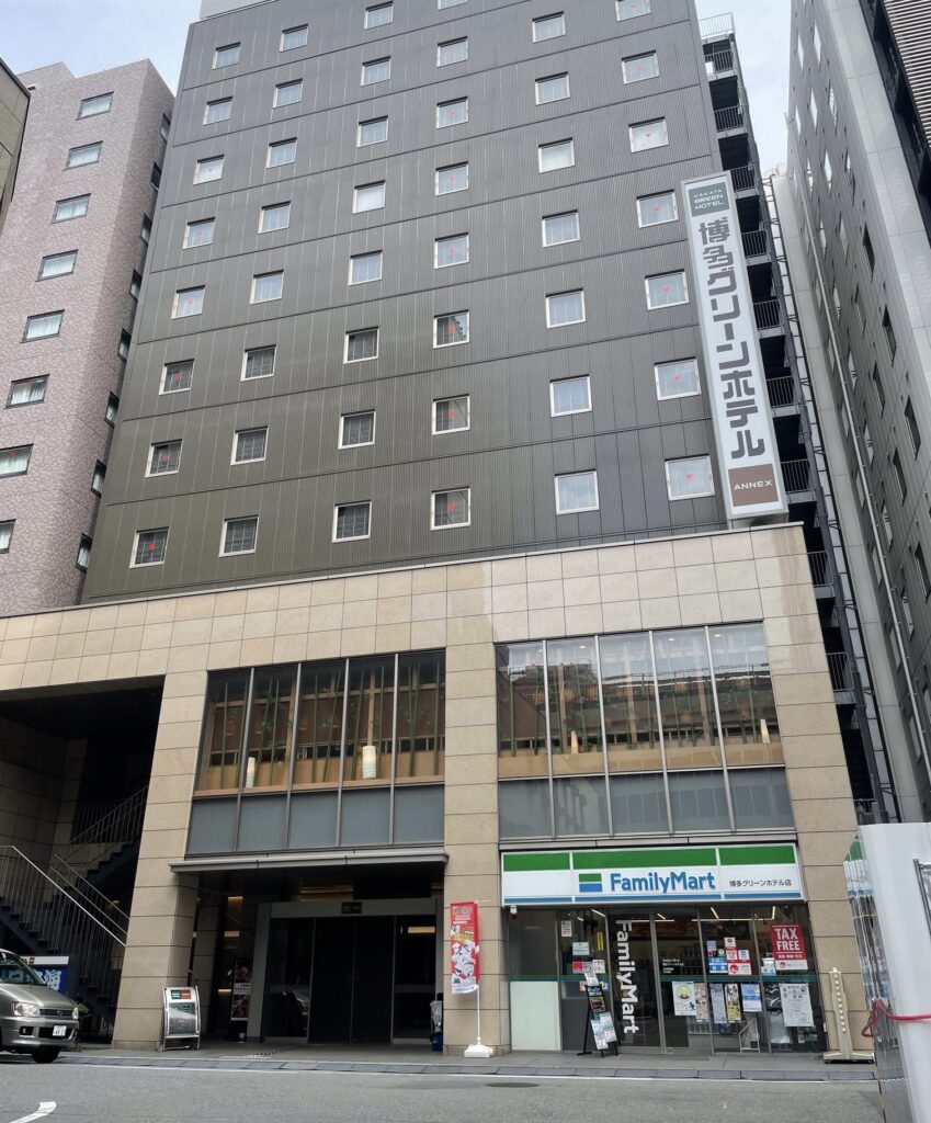 ホテル正面