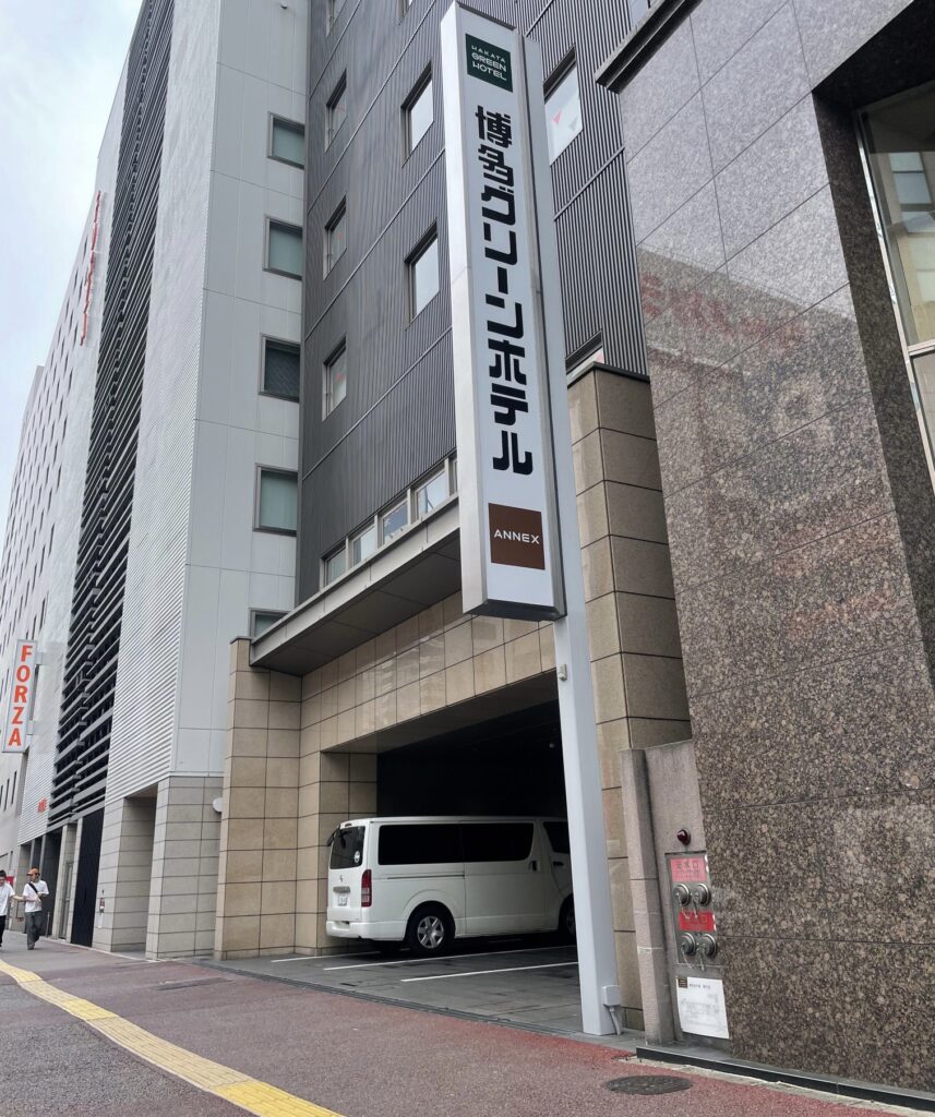 ホテル裏