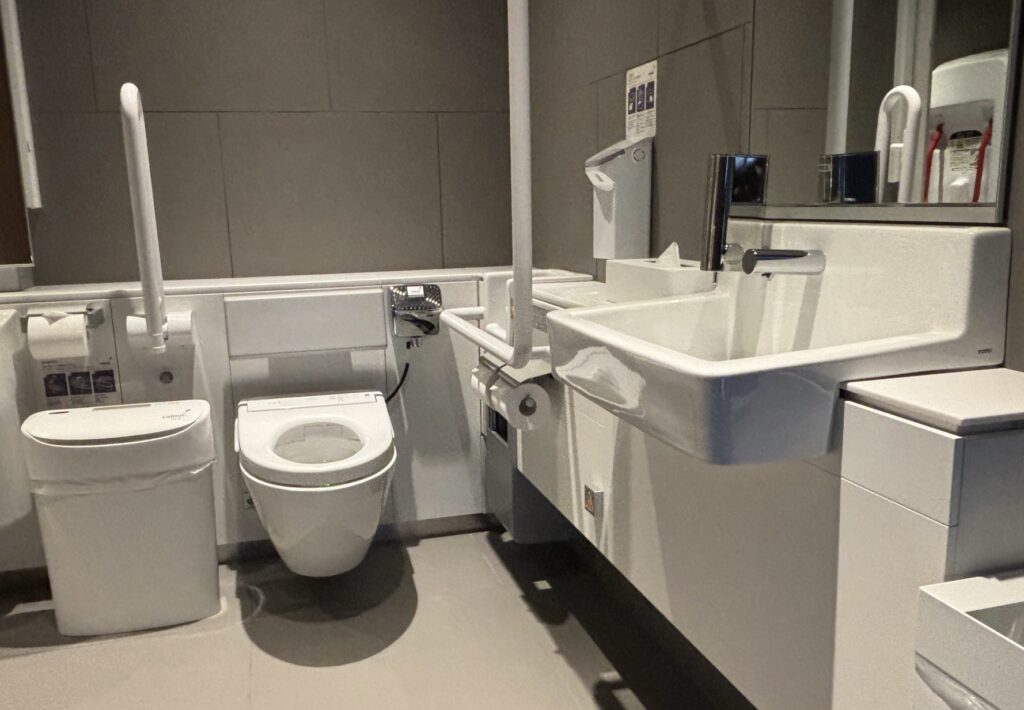 バリアフリートイレ