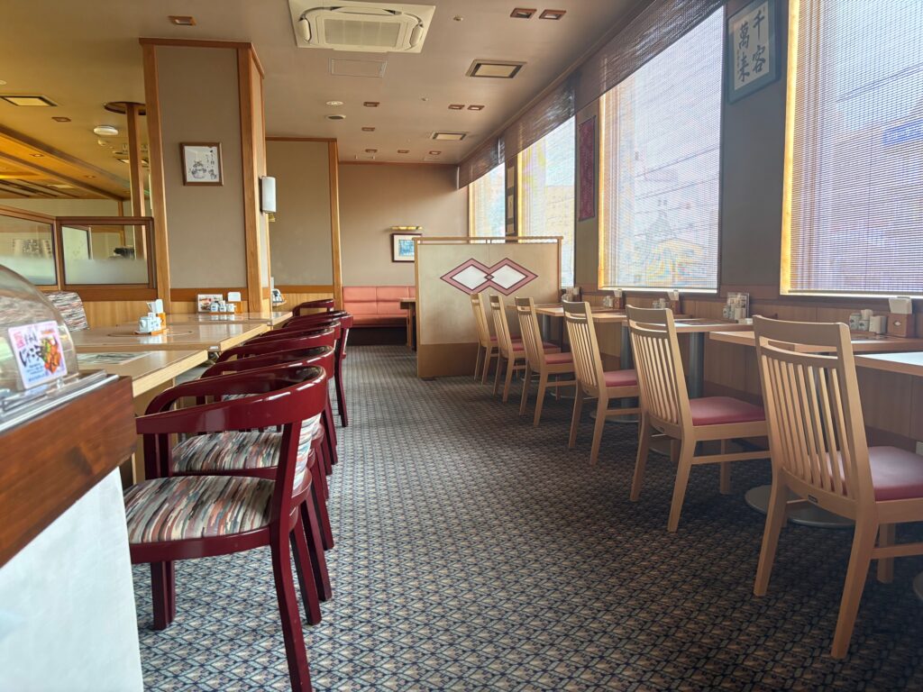 朝食会場